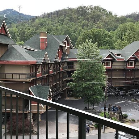Downtown Gatlinburg Apartment ภายนอก รูปภาพ